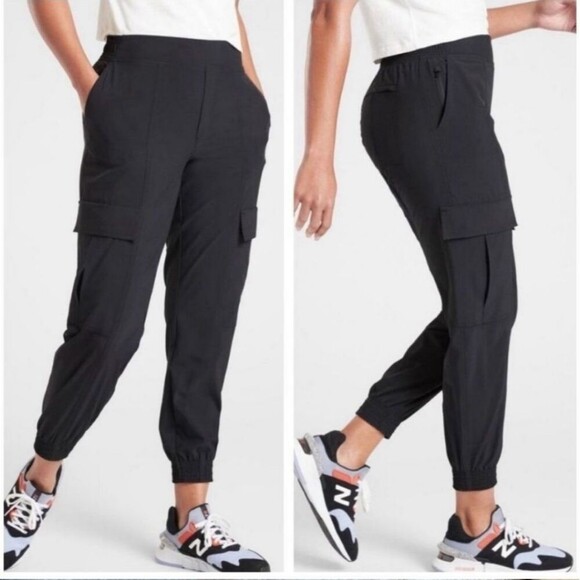 ATHLETA Chelsea Utility Jogger Black On The Go Workout Stretch Size 16 - Picture 1 of 8
